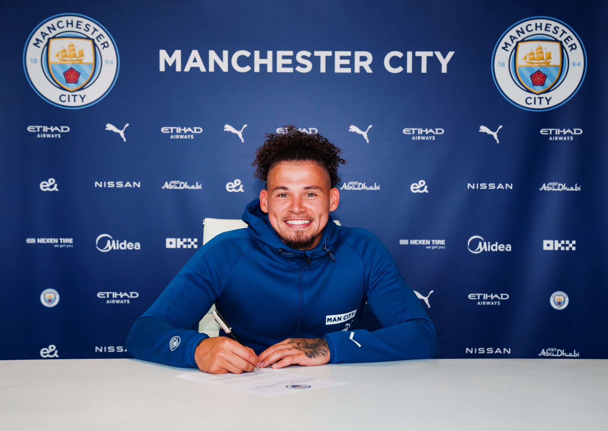 Kalvin Philips Fue Presentado Con El Manchester City