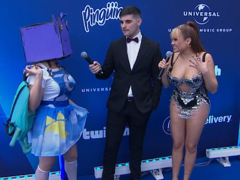 Arigameplays Conduce La Alfombra Azul De Los Premios Esland