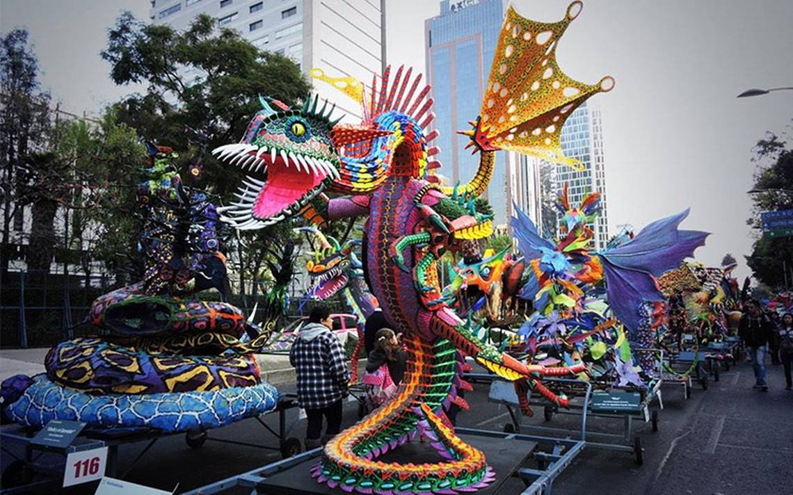 Desfile De Alebrijes Monumentales Coincidi Con La Marcha Zombie M Xico