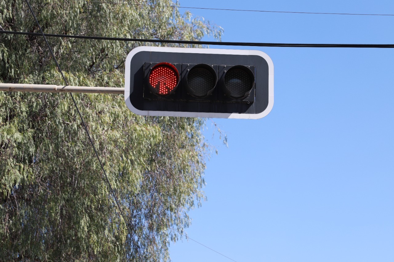 Nueva semaforización resolverá problema vial en Glorieta Juárez