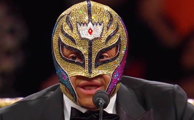 Rey Mysterio Entr Al Sal N De La Fama De La Wwe