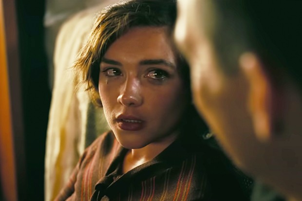 Censuran con CGI desnudos de Florence Pugh en Oppenheimer en varios países